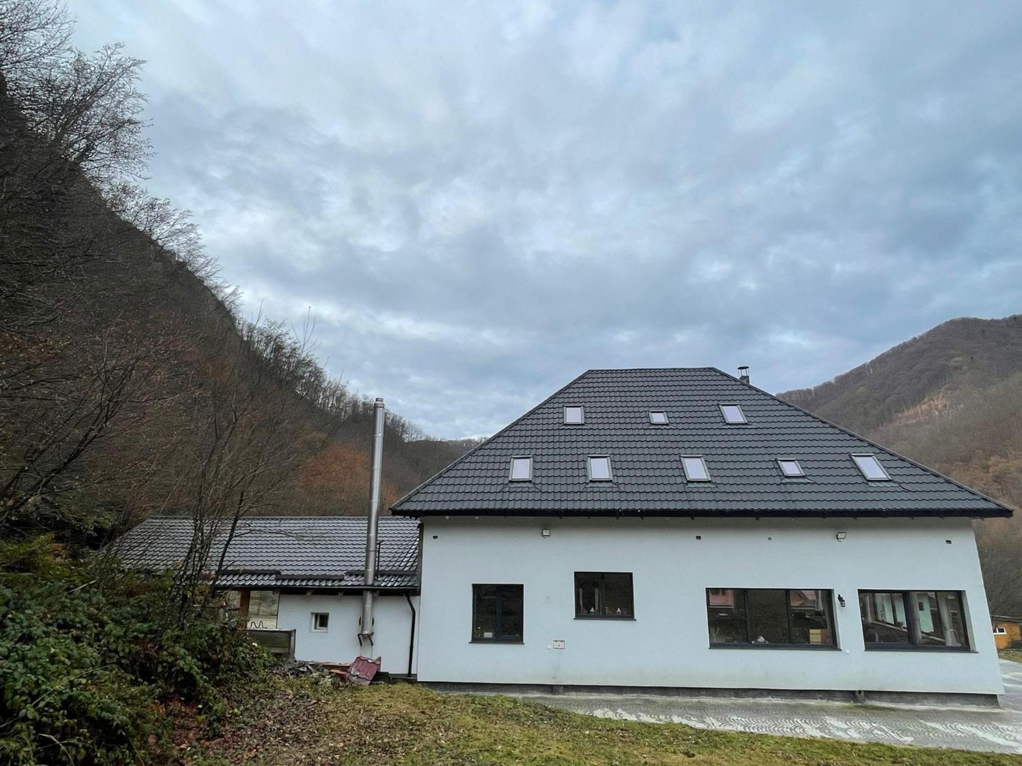 Casa Tudor Padis Eksteriør bilde